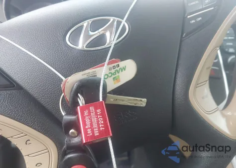 2013 Hyundai Sonata Gls z USA, uszkodzony, nr VIN 5NPEB4AC3DH771397